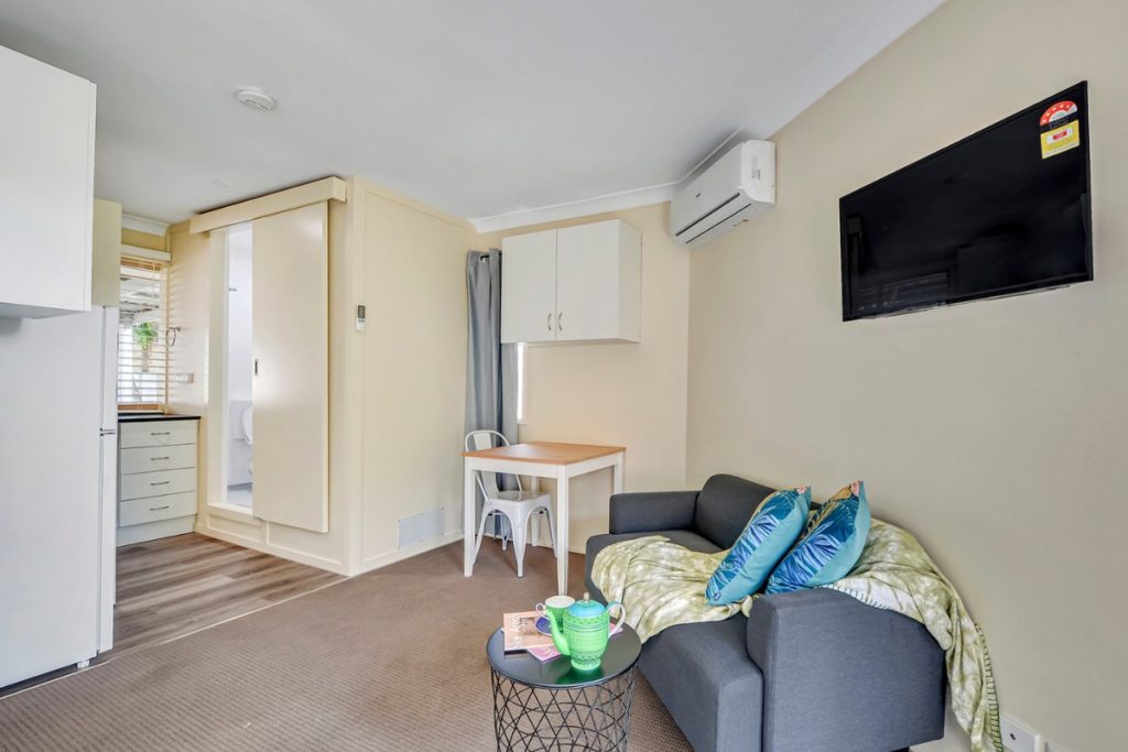 positive cash flow investment Property